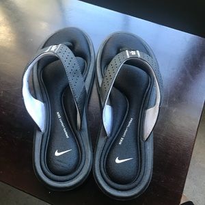 Nike flip flops